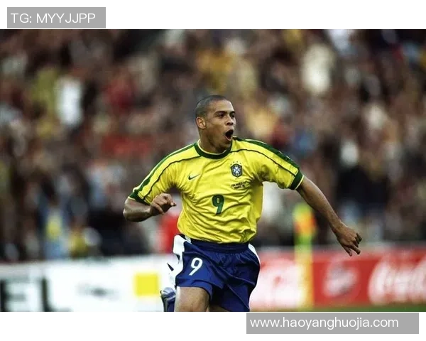 央视广告中的足球明星魅力与影响力全解析 央视广告中的足球明星魅力与影响力全解析